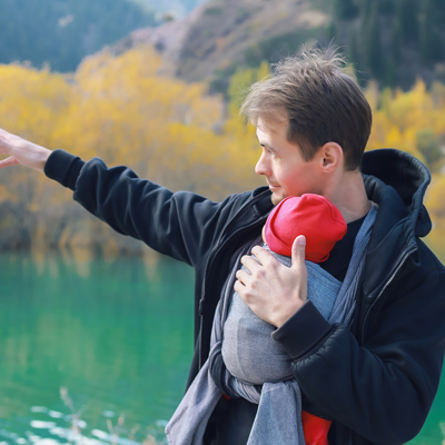 Be a Hero Without a Cape: 5 Advantages of Babywearing Dads